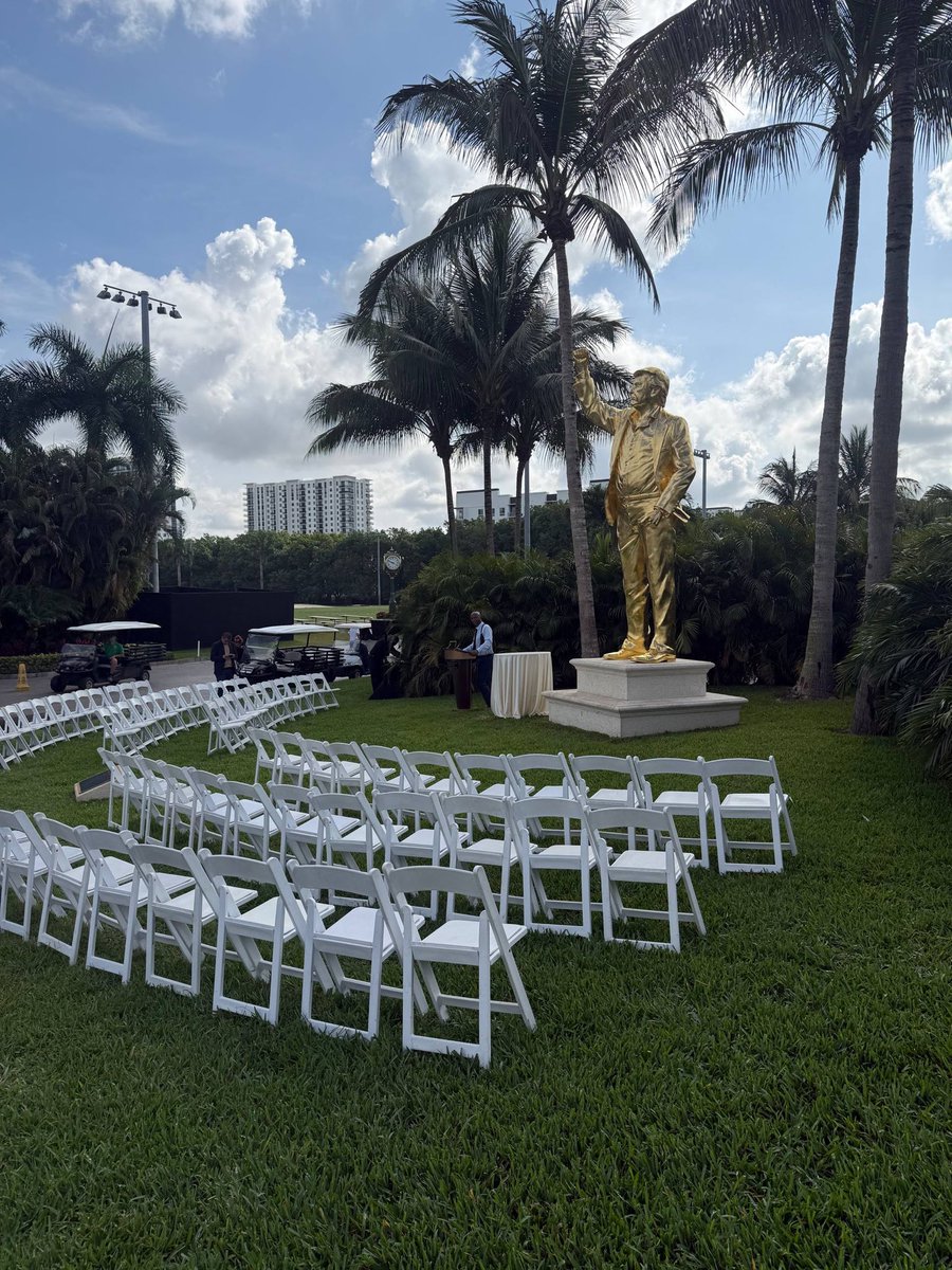 The dedication of The PATRIOT Statue will be begin shortly. Beautiful setting and some amazing PATRIOTS will be in attendance. 

Stay tuned for updates from us and various guests!