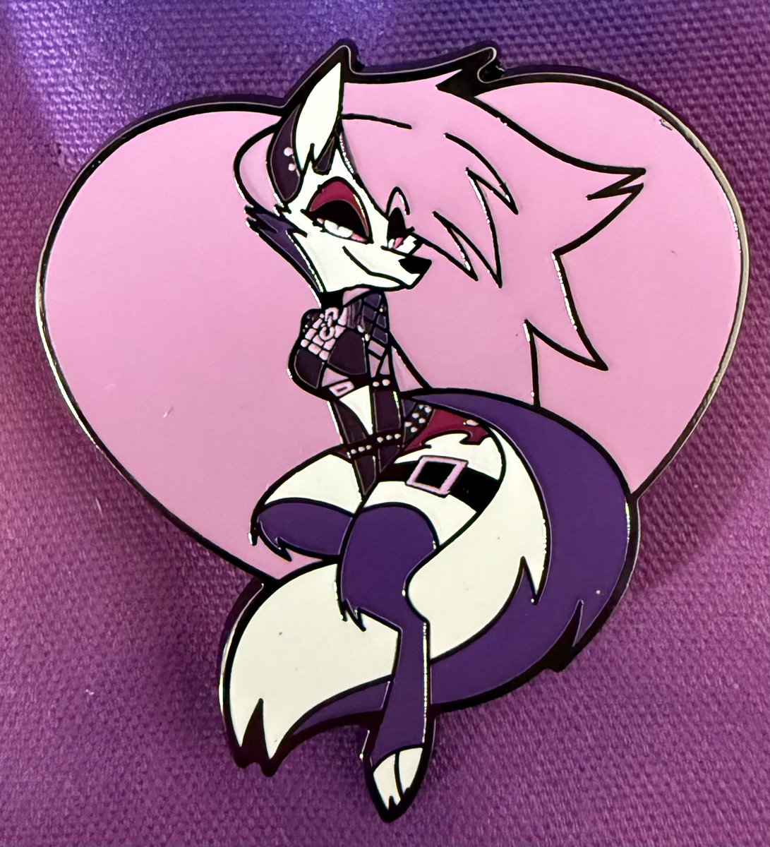 LeahHellhound's tweet photo. My Helluva Boss Valentines Blitz/Blitzo, Loona, Beelzebub &amp; Emberlynn Pinkle Pins ❤️ #helluvaboss #helluvabossblitz #helluvabossblitzo #helluvabossloona #helluvabossbeelzebub #helluvabossemberlynnpinkle https://t.co/uzsTGFHXkP
