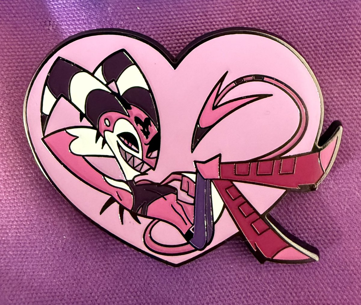 LeahHellhound's tweet photo. My Helluva Boss Valentines Blitz/Blitzo, Loona, Beelzebub &amp; Emberlynn Pinkle Pins ❤️ #helluvaboss #helluvabossblitz #helluvabossblitzo #helluvabossloona #helluvabossbeelzebub #helluvabossemberlynnpinkle https://t.co/uzsTGFHXkP