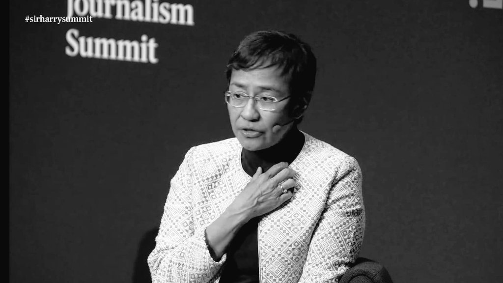 peterhenry9's tweet photo. #MariaRessa : "You're targeted as a journalist because you hold the line"
.@mariaressa | @caoilfhionnanna | @aagalloni
#SirHarrySummit
#TruthTellers
Watch live https://t.co/B5yYwiJLaj https://t.co/oirrXQS3Ob