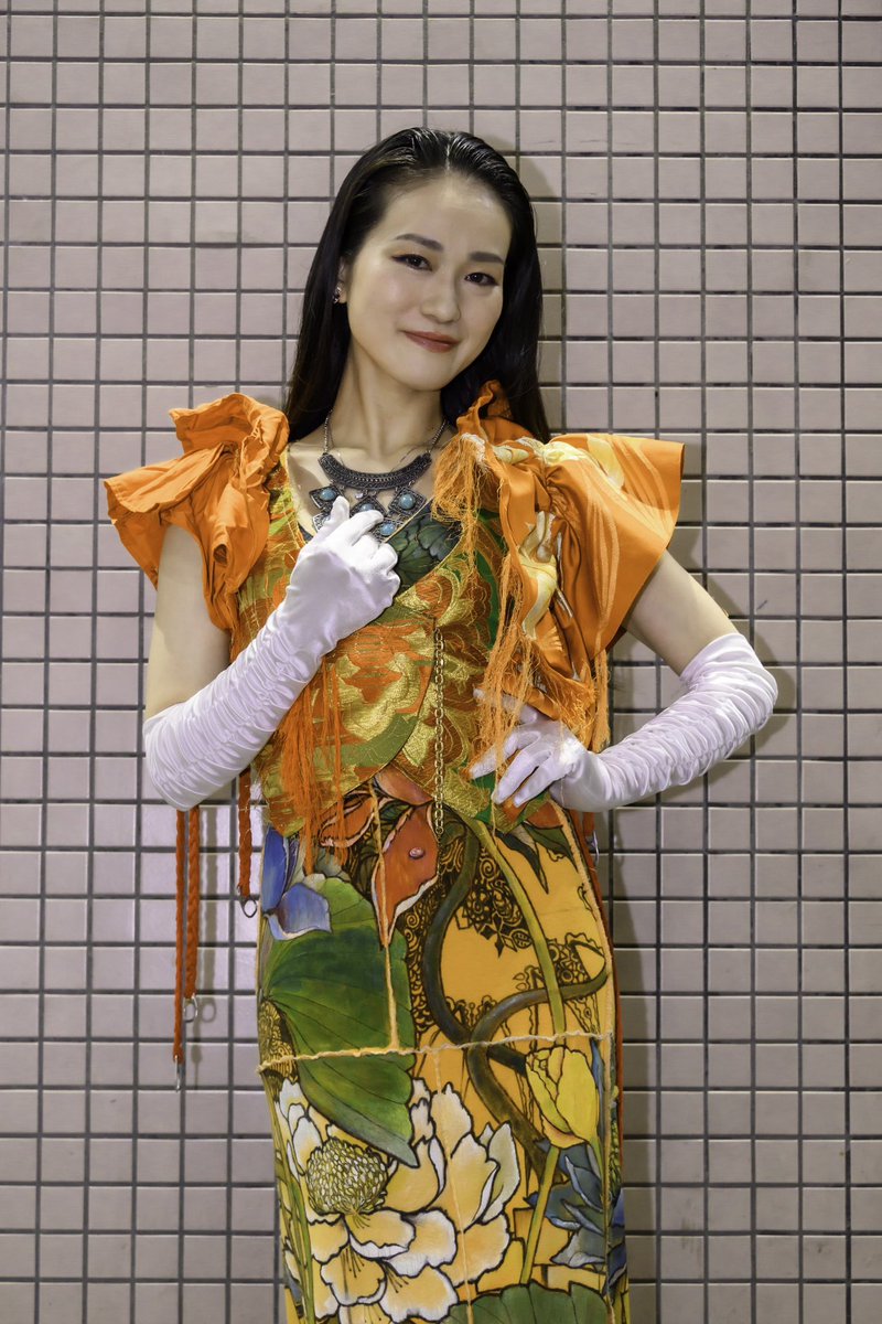 hrn_amoooo's tweet photo. 【オーパレポ】
写真データが届きましたのでシェア💜

今年のサステナブルファッションフェスは
公式モデルをしてる〈美YOU-T〉のドレスを着用しました👘👠✨

1日3回ランウェイがあったので
アイテムを変えて3パターンの魅せ方をしてみました🫶🏻

#158cmのスーパーモデル 
#新百合丘オーパ https://t.co/W5ENrJZSOD