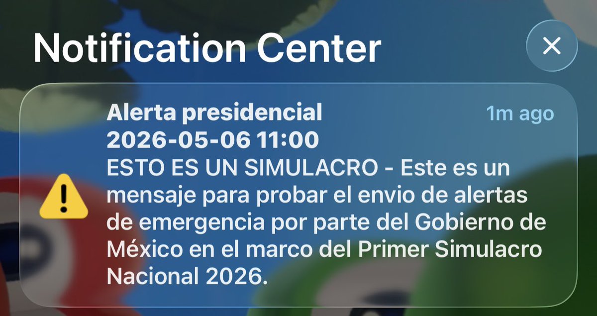 JVindahouse's tweet photo. Ingaturroña que dijimos de ya no usar esta alarma culera Claudia?!?!

Tuve que salirme del baño a media crafteada de drag x drive por la pinche alarma 💀💀 https://t.co/86E3hlQMjX