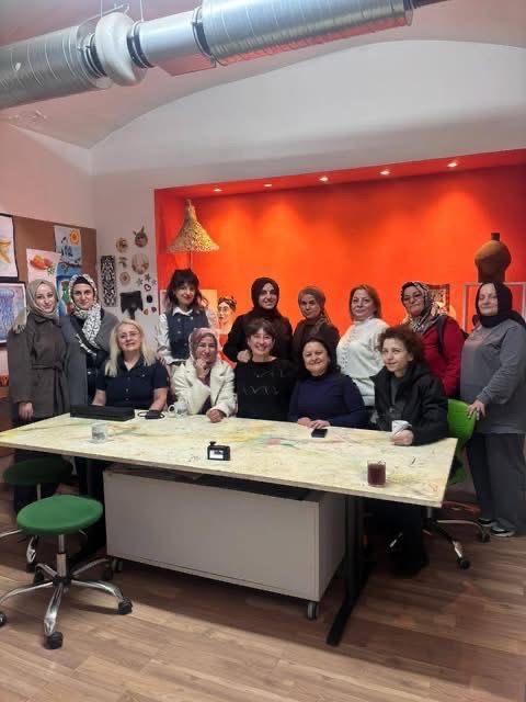taraklihem's tweet photo. Sakarya İl Milli Eğitim Müdürlüğü Erasmus+ Yetişkin Eğitimi Akreditasyonu kapsamında 13-17 Nisan tarihleri arasında Avusturya’nın Viyana şehrinde yetişkin öğrencilerin grup hareketliliği faaliyetine Taraklı Halk Eğitimi Merkezi olarak katılım gösterdik. 
@sakaryamem 
@taraklimem https://t.co/AkMXVW7EpC
