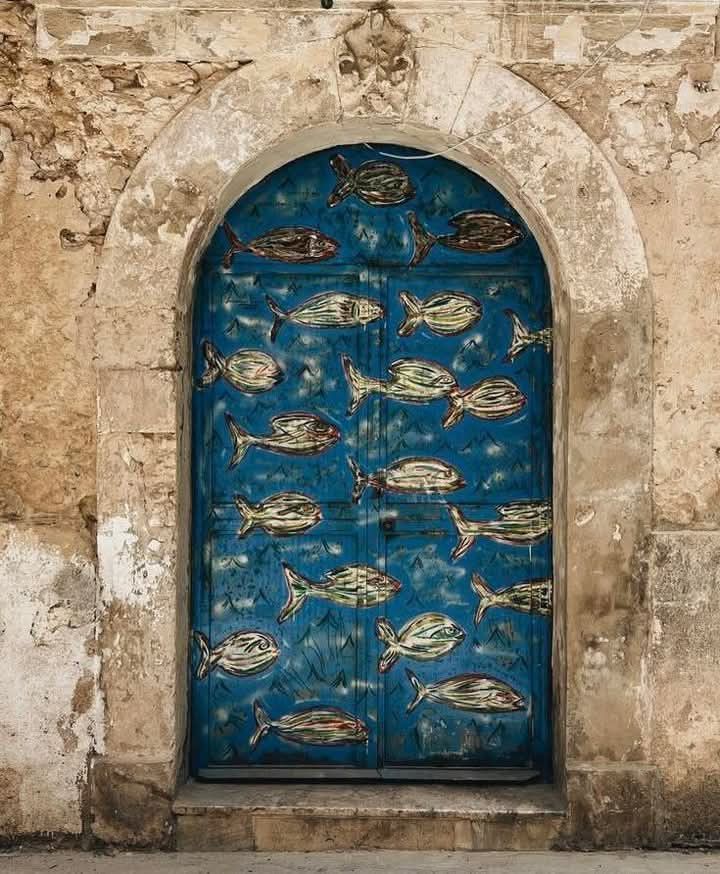 NaturalWorld515's tweet photo. Moroccan doors'is diffrent https://t.co/bDtsS7joWC