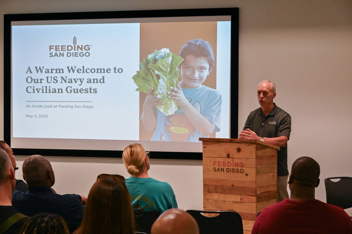 NAVSUP's tweet photo. ⚓Day 2 of the 2026 Commander’s Conference! ⚓
Attendees volunteered at Feeding San Diego, a non-profit organization helping to bring food surplus to underfed communities. Volunteers bagged pears and tomatoes and helped relabel and package canned food products as well. https://t.co/6gw0EtqiyD