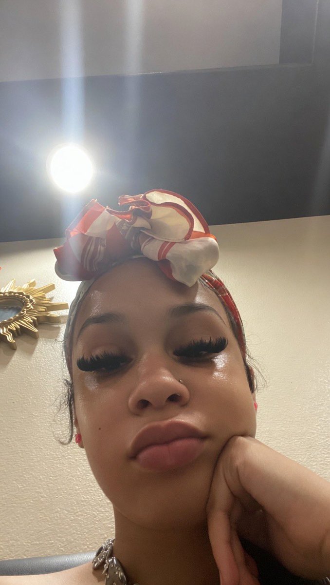 ethereal doll tweet media