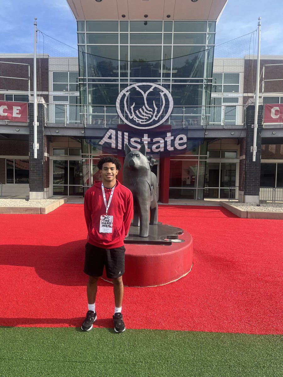 JaydenEvans005's tweet photo. After a great visit I’m very excited to announce my 9th D1 offer from @NIU_Football !! Thank you God, coaches @CoachDJBland @cnarttey @robharley34 @CoryConnolly for an amazing time!! #gohuskies #agtg https://t.co/Rpb1xXotwd