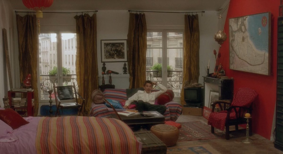 bartonovopolis's tweet photo. Dreaming of an apartment like Celine's in Before Sunset https://t.co/UD0IbYHXsH