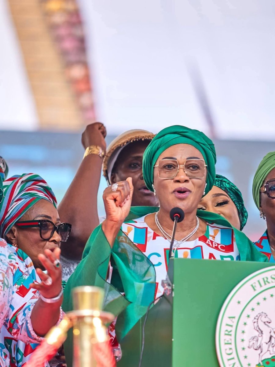 DrAdebuleIdiat's tweet photo. I was happy to join the First Lady, Her Excellency, Senator Oluremi Tinubu and other women patriots from all walks of life yesterday at the National Women's Mega Empowerment and Rally held at the Moshood Abiola National Stadium.

This was a Renewed Hope social impact intervention programme that brought together Nigerian women  in a show of unity and shared purpose to empower and advance women's economics strength in the 774 local government areas of the Federation through grants, skills acquisition, agricultural value chain,clean energy access and social protection initiatives.