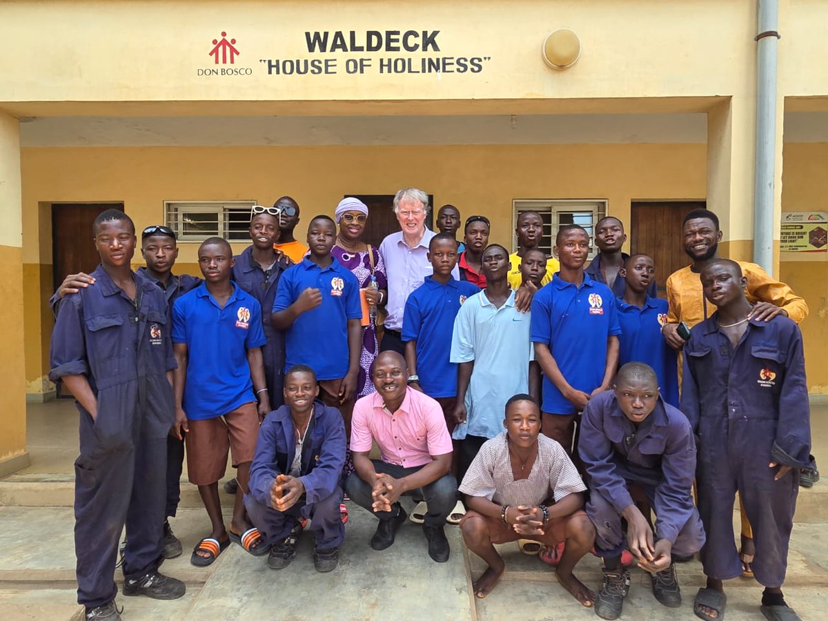 Ireland in Sierra Leone tweet media
