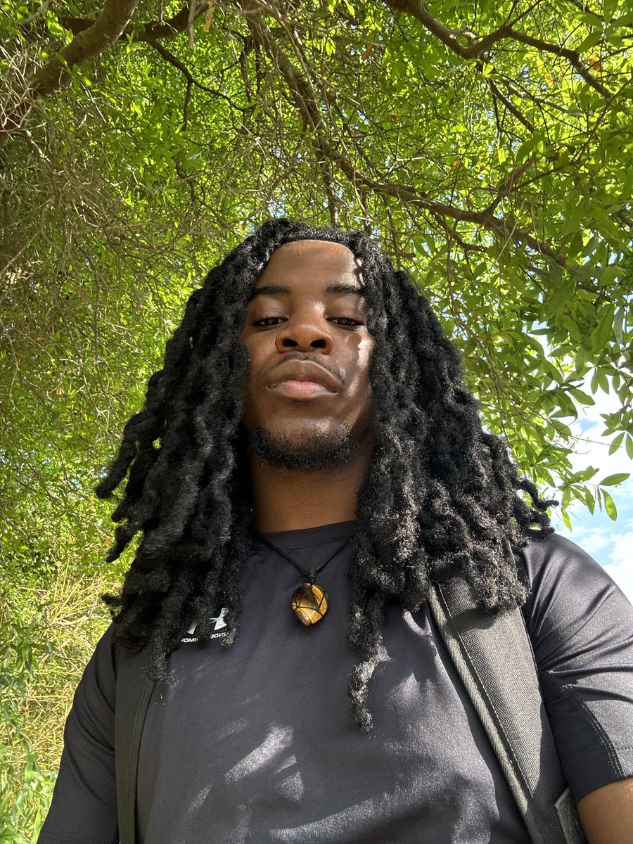 Mr.Loaded🌱 tweet media