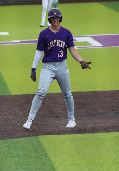 lufkinbaseball1's tweet photo. Congratulations to Sam Fitzgerald on being name 10-5A Co-Sophomore of the Year! @SamFitz_13 https://t.co/WQTedazObI