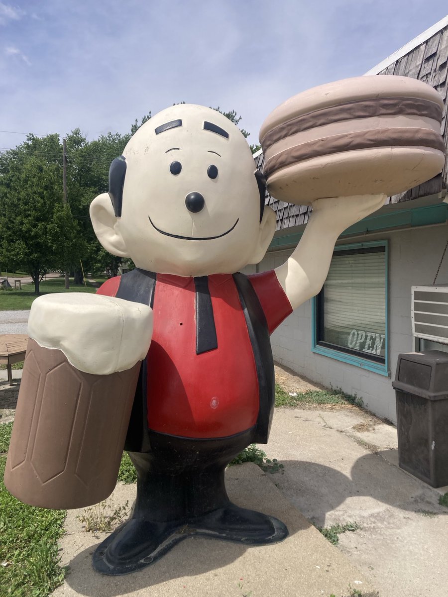 fredmknapp's tweet photo. Greetings from the Auburn #Nebraska Dairy Sweet https://t.co/IAQXIEaDIe