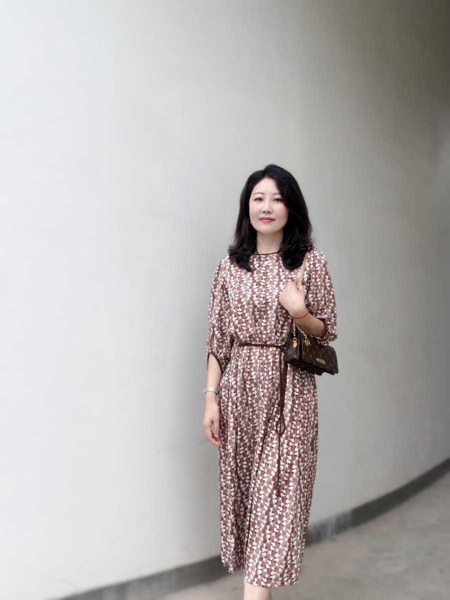 42歲國文老師
如果我不說
看得出來我是單親媽媽 有一個女兒嗎
我要聽實話～ https://t.co/C8gs7nvkjw