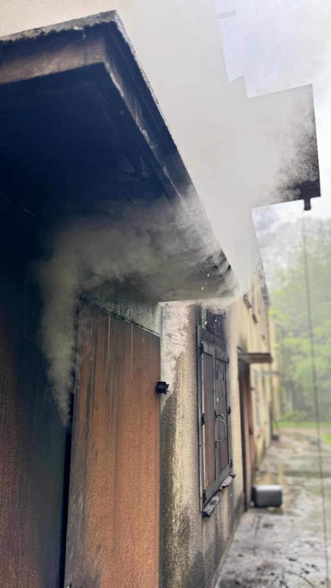 CFBTNL's tweet photo. Klaar voor de praktijk, klaar voor de 24-uursdienst. 
Met 3 intensieve trainingsdagen heeft CFBT-NL de net opgeleide manschappen van Brandweer Rotterdam-Rijnmond een extra verdieping gegeven op het onderdeel brandbestrijding. Samen bouwen we aan veiligheid en professionaliteit. https://t.co/sHAylY3kJN