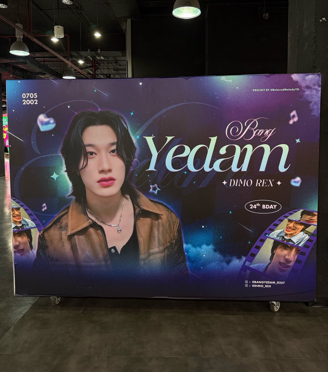 luvmeluvmycatp's tweet photo. เจอใครคับเนี่ย🦊🤏🏻
#방예담 #BANGYEDAM 
#HAPPYYEDAMDAY https://t.co/7bKTqGKvhY