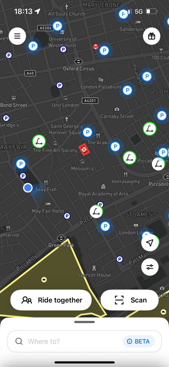 Squire_Johnson's tweet photo. @limebike is it normal for there to be no bikes within a 10 mi.² radius within the most central part of central London? I understand this happens during tube strikes, but there are no strikes and this is two days in a row now. https://t.co/XXfmCzPG3G