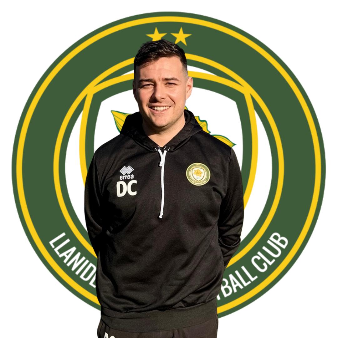 Llanidloes Town fc tweet media