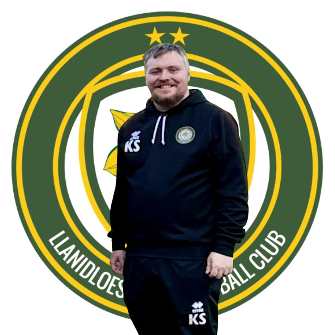 Llanidloes Town fc tweet media