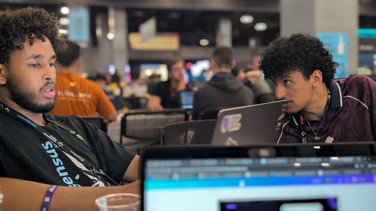 sh3k1n4h's tweet photo. Black Blockchain Student Network, an initiative of WVBF, brought @NSBE students from @CUBoulder + @UMNews to @Consensus Miami to compete in the @EasyA_app hackathon, with support from @StandWithCrypto. https://t.co/hechc2wLcG