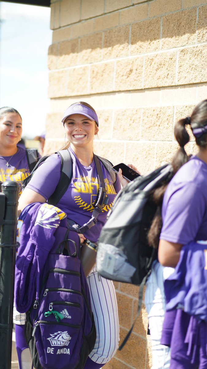 wnmu_sb's tweet photo. Stangs’ are 🔒 in! https://t.co/BTH7TPtuTj