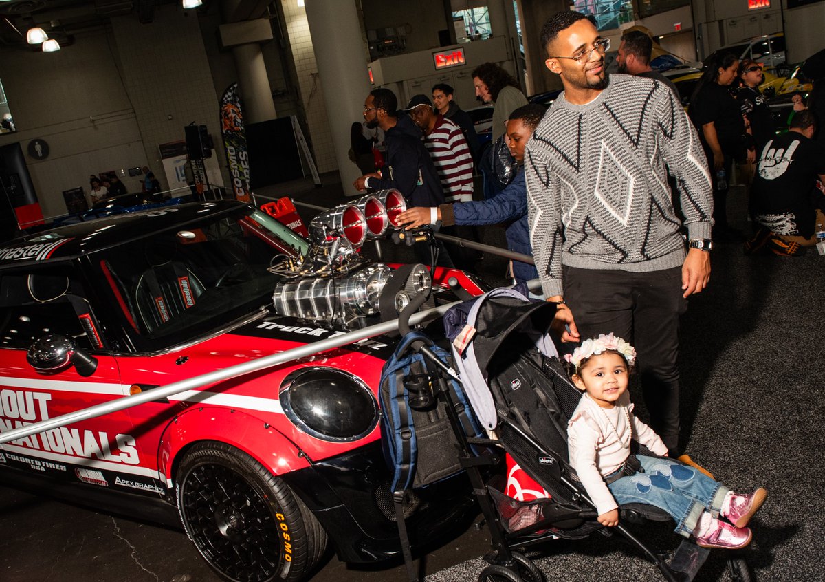 New York Auto Show tweet media