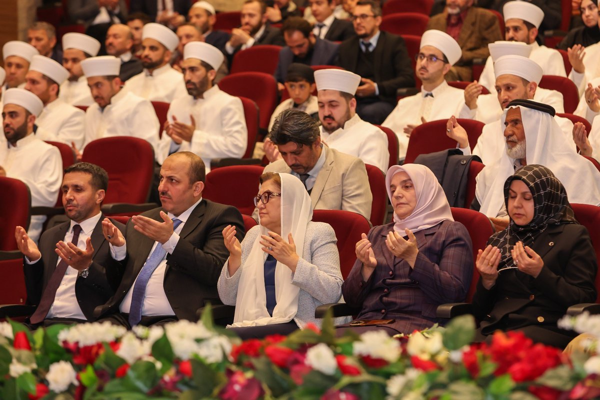 Dib_Egitim's tweet photo. Genel Müdürümüz Sedide AKBULUT Gaziantep Hacı Ahmet Ziylan Dini Yüksek İhtisas Merkezi’nde düzenlenen 3. Dönem Mezuniyet Programına Katıldı. 

https://t.co/8O97vmbPxC… https://t.co/Zo30xFjtch