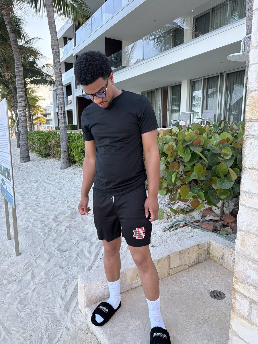 Mvvrray's tweet photo. https://t.co/g5j7Bfd5kX