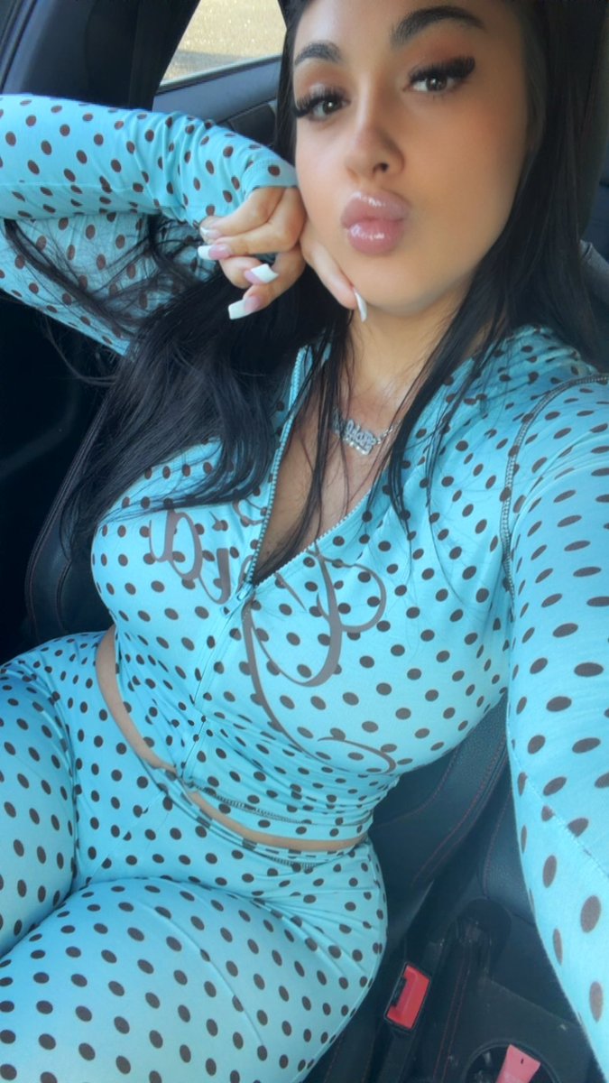 Ashleyy tweet media