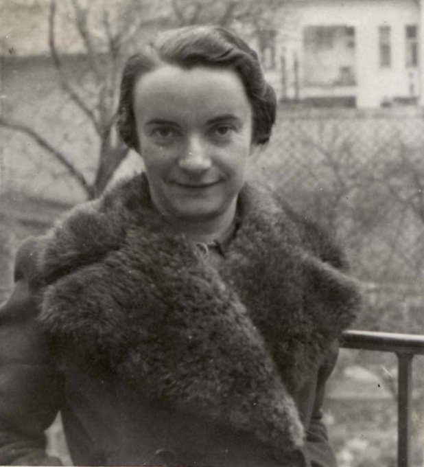 AuschwitzMuseum's tweet photo. 7 May 1904 | A Slovak Jewish woman, Irena Holzmanová, was born in Močidľany. 

On 15 September 1944 she was deported to #Auschwitz. She did not survive.
---

Deportations of Slovak Jews to Auschwitz.
LESSON: https://t.co/jXDcUXewbB
PODCAST: https://t.co/bAX6hiZHPK https://t.co/6q7zqPdURb