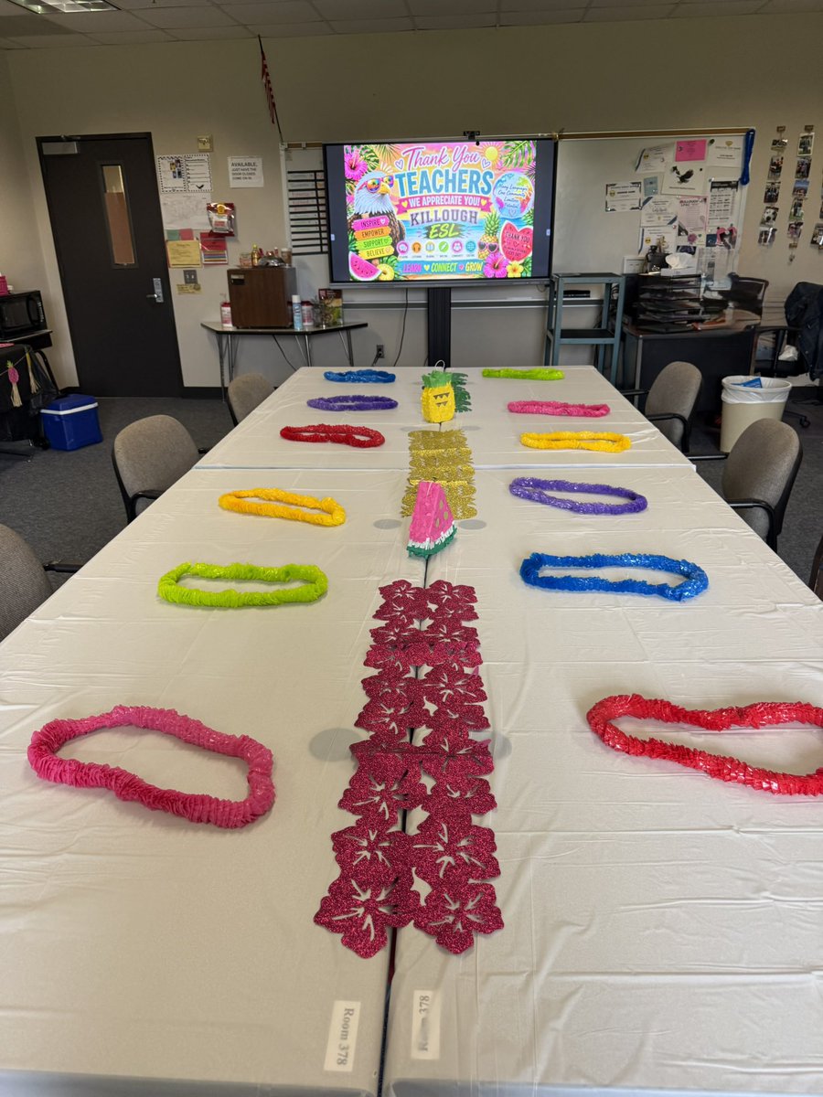 Killough_ESL's tweet photo. Showing our appreciation today! 🌟
Thank you ESL team for the dedication, patience, and heart you pour into supporting our students every day! 💙 

Not pictured: Mambo’s Seafood 🐟🍤😋
#TeacherAppreciation #KilloughESL https://t.co/8Fv6REJkwO