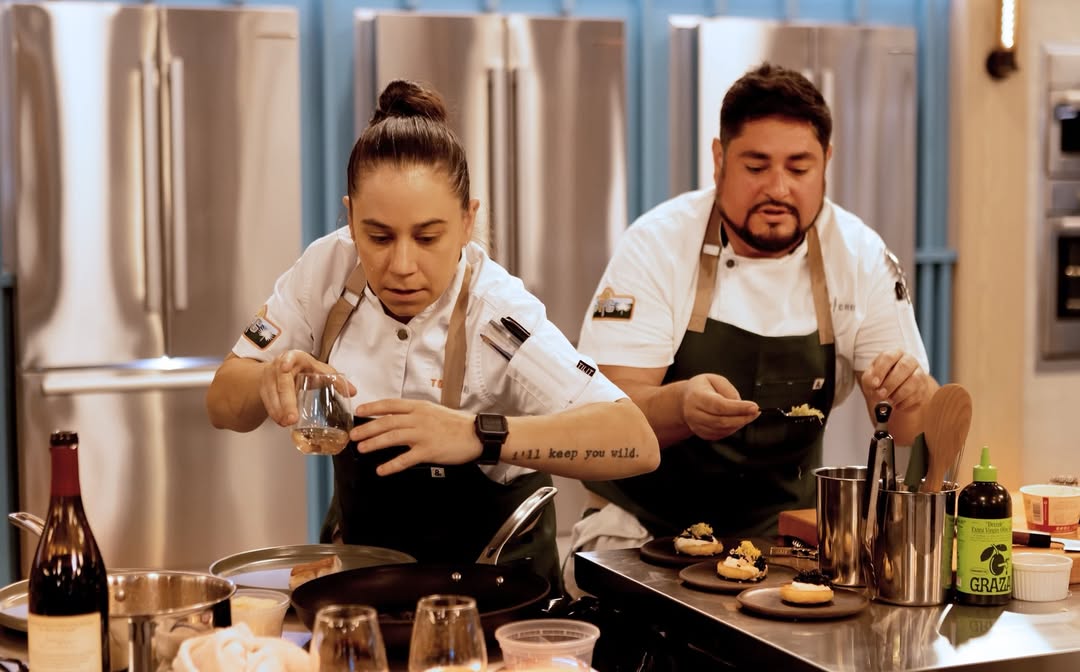 DurhamNC's tweet photo. Made the Bull City proud, Chef Oscar Diaz 💙

📸: Top Chef https://t.co/ujrFMrPy42