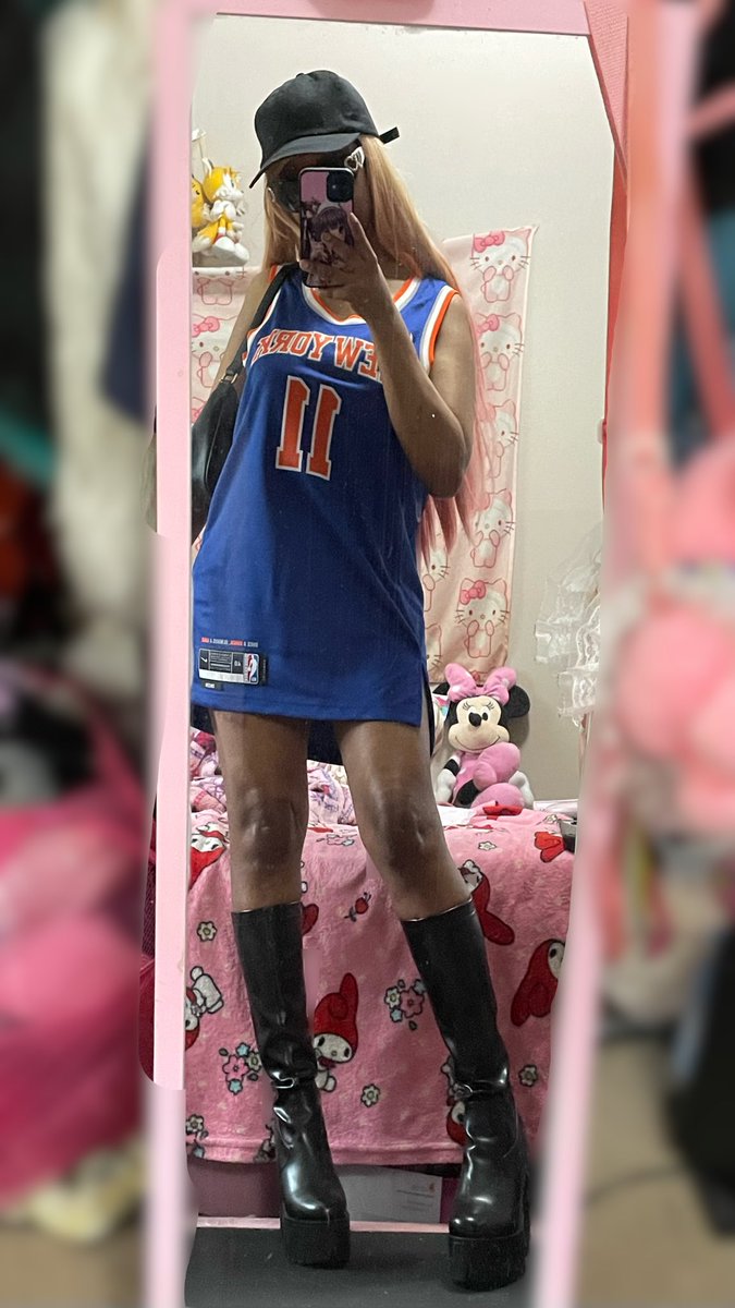 MeI0dee's tweet photo. 💙🧡 https://t.co/TeDxBX0MVr