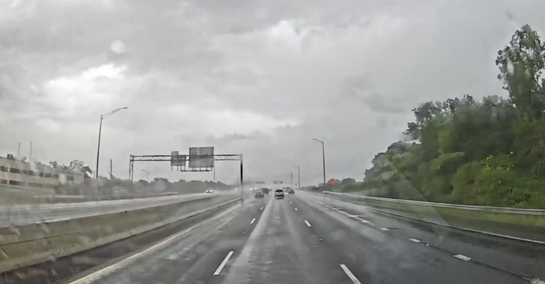 twd0002's tweet photo. The back side of that tornado warmed storm E/SE of Montgomery on I-85. @spann @simpsonWVTM13 @weswyattweather https://t.co/0uewHDApUp