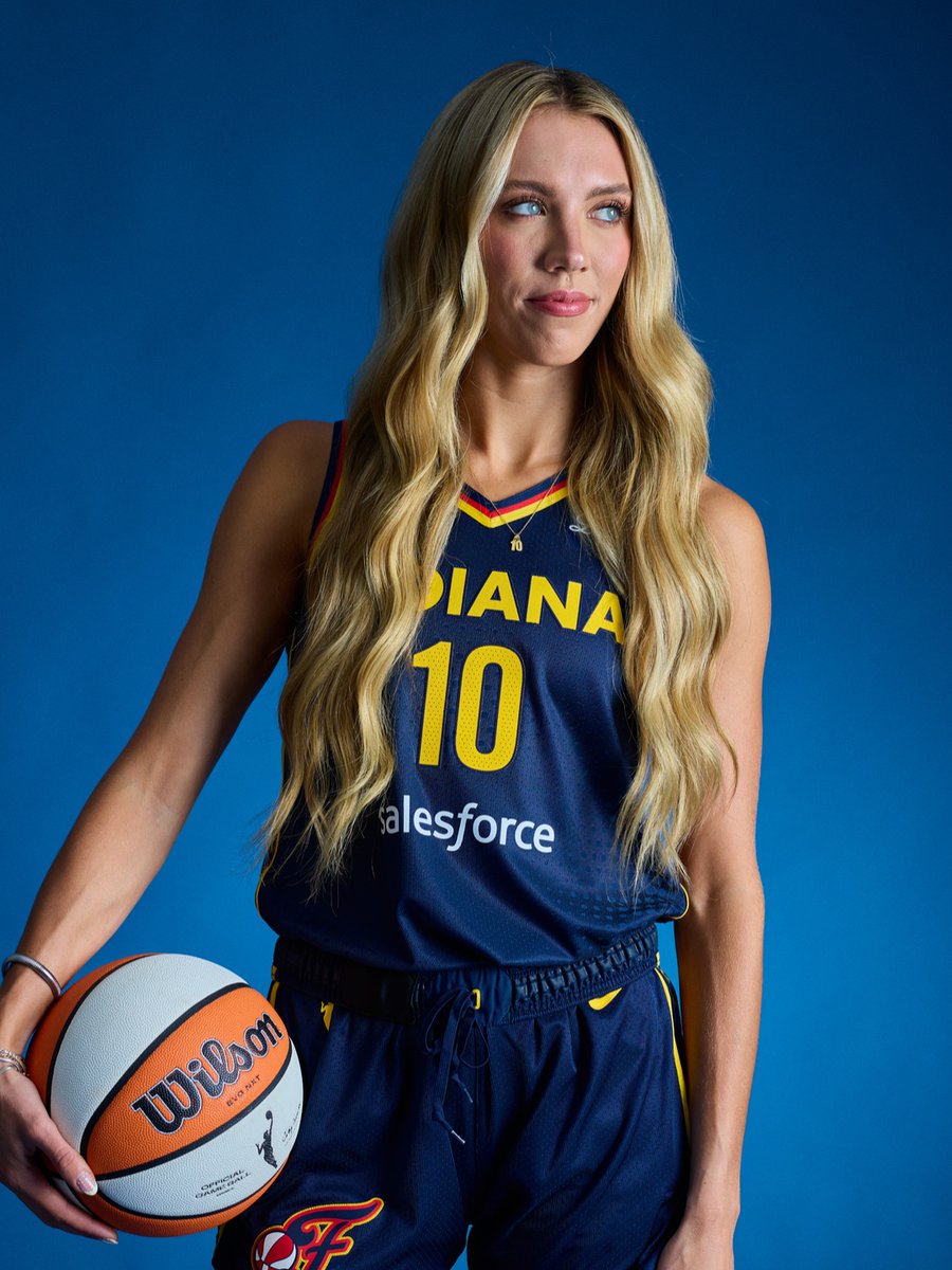 Indiana Fever tweet media