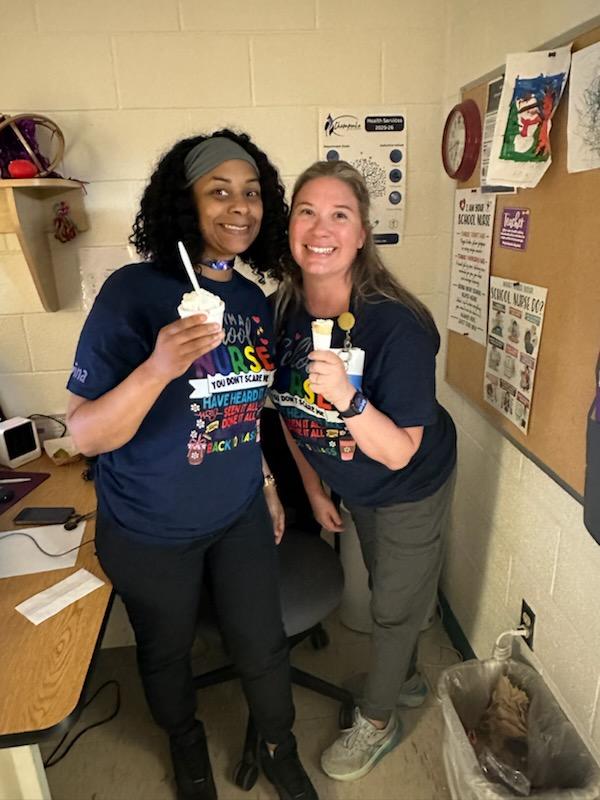 SchoolTreakle's tweet photo. Our staff is screaming for ice cream! 🍦

A huge thank you to our PTA and Mr. Softee of Tidewater for the sweet surprise for our hardworking Hornets. 🐝

#TreaklePride https://t.co/nm4Y3z0190