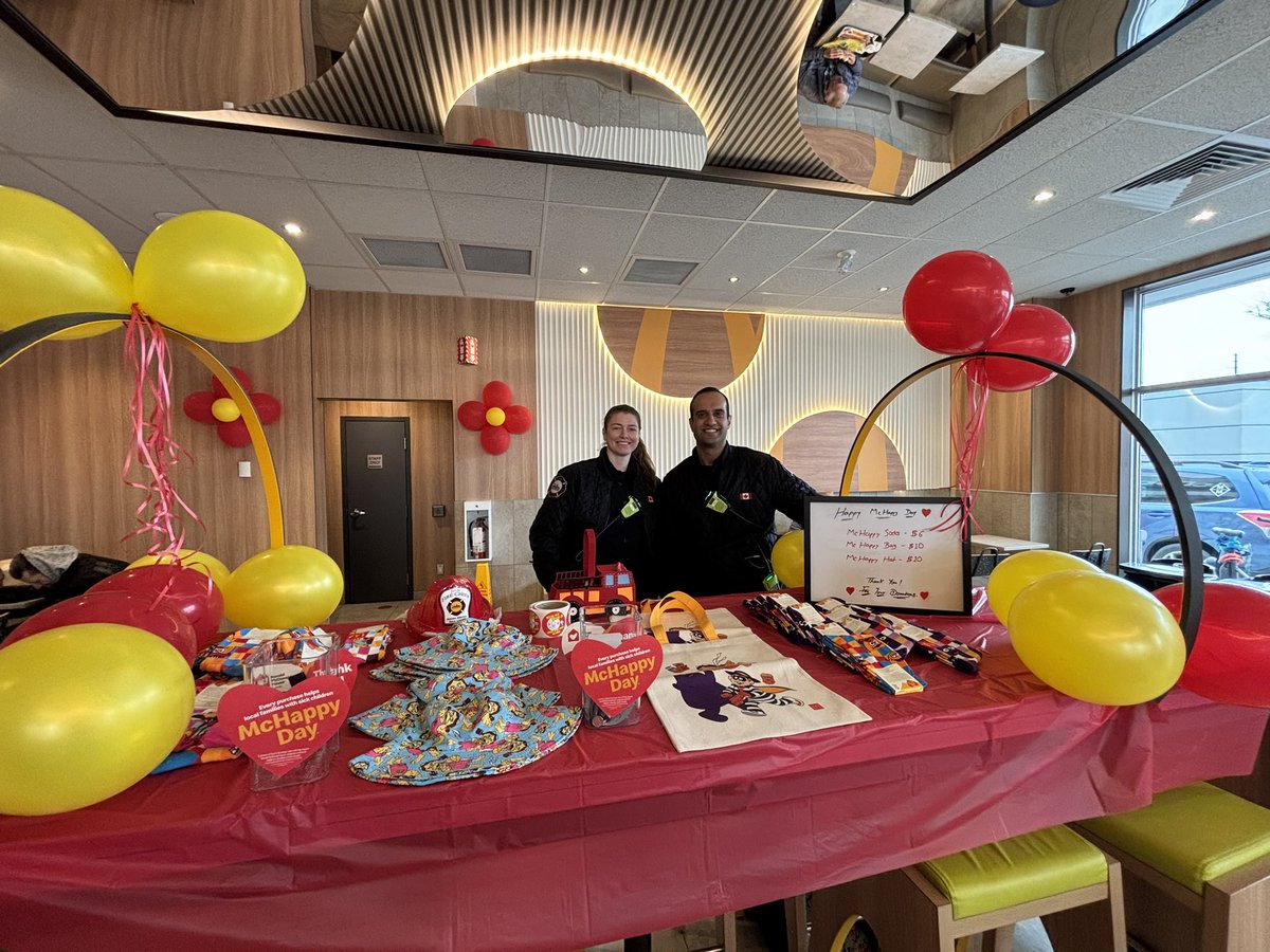 CityofPickering's tweet photo. #PickeringFire was proud to support #McHappyDay today🍟, an annual day of community giving to support families at Ronald McDonald House Charities (RMHC) and other local children’s charities across Canada💛
 
#KeepingFamiliesClose @rmh_can @McDonaldsCanada https://t.co/xWQ4duZ57y