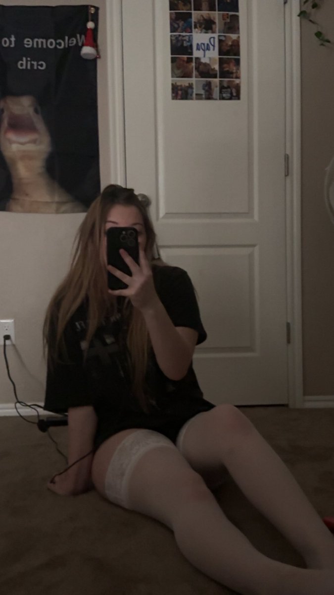 Chloe tweet media