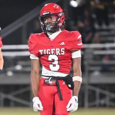 CoachWaggonerGT's tweet image. Congrats to our 2027 ATH @justcurt_ from Blountstown for becoming a State Champion in the FHSAA Class 1A 100 meter today! #OutWorkEverybody #StateChampion 🏆@HallTechSports1 @PrepRedzoneFL @FLgridironpreps @RustyMansell_ @CoachUno1 @CoachDLindsey @andrew_zow @BrandonHuffman