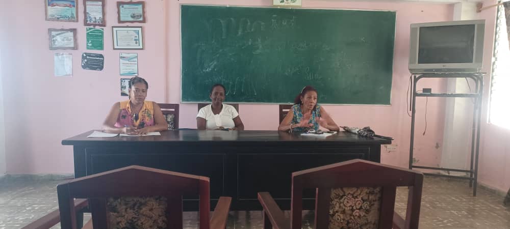 dgeam565271's tweet photo. Se realiza taller expositivo de tratamientos especializados y orientaciones psicológicas para Psicopedagogos escolares en la preparación . https://t.co/Askx5IumKD