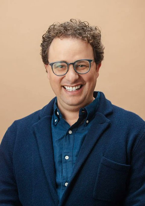 StockSavvyShay's tweet photo. Anthropic CEO Dario Amodei said the company planned for 10x annual growth but saw 80x annualized growth in revenue and usage in Q1.

He said that demand surge is why Anthropic has been running into compute constraints. https://t.co/0uuA4V70G9