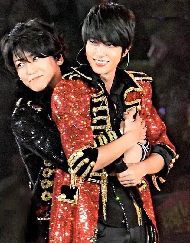 ロクーンのライブと亀と山Pのドームツアーに行くまでは本当にﾀﾋねない😭😭😭