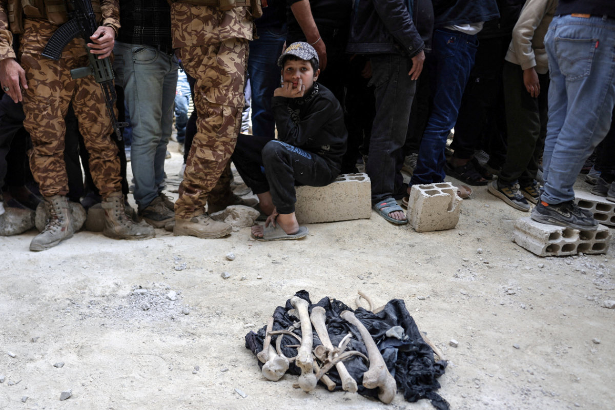 arabnews's tweet photo. #SPOTLIGHT: #Tadamon is more than a massacre site — it is a symbol of #Syria’s unfinished reckoning with #Assad-era crimes. Can victims’ families find closure? https://t.co/ySDV8fa2go https://t.co/5DP5KOisCb