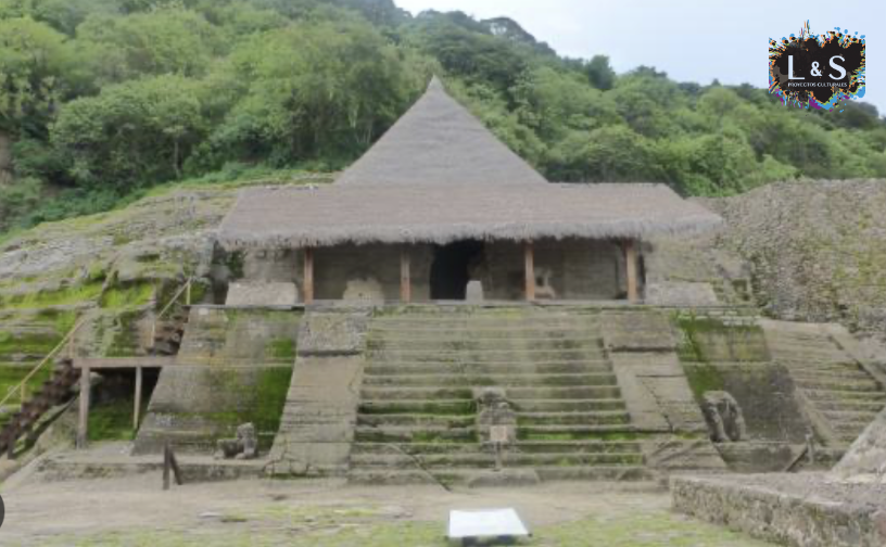 lys_proyectos's tweet photo. Pocos lo saben 👀En México 🇲🇽 Malinalco 🏛️
hay un templo tallado directamente en la roca 
#México #Historia #CulturaMexicana https://t.co/j64qm5t2ZP