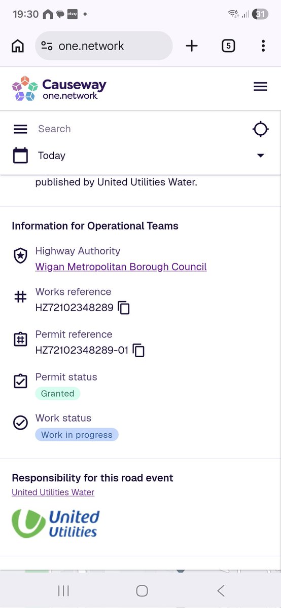 natcarter25's tweet photo. @unitedutilities the traffic this is causing in the local area is ridiculous! Why the need for temporary traffic lights for a full week when the work is being done on the pavement. Its taking over an hour to travel less than 3 miles at peak times 😡 https://t.co/g93hU1bguh