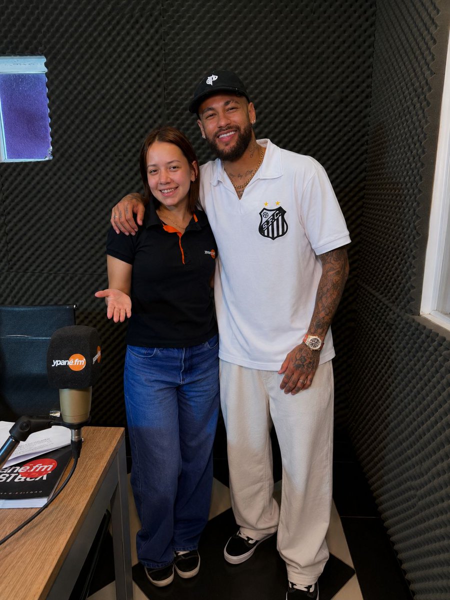 YpaneFM's tweet photo. *Falto un día al trabajo.
Mi compañera: Ayer vino Neymar.

#meme #bastadetodo https://t.co/wyI0YvHdcQ