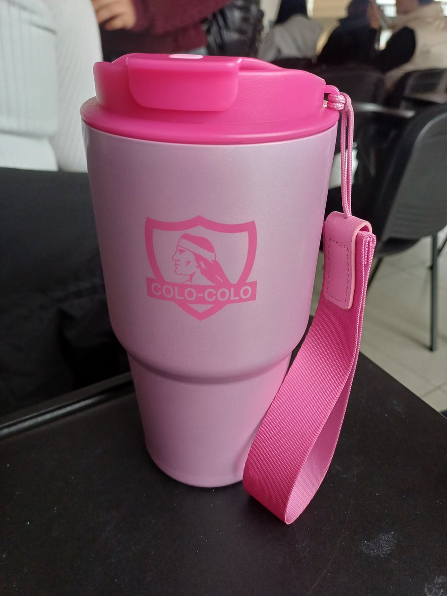 yo AMO mi termo y adoro llenarlo de café todos los días, qué sería yo sin mi dosis de cafeína diaria 💓💞💝💘💖💗