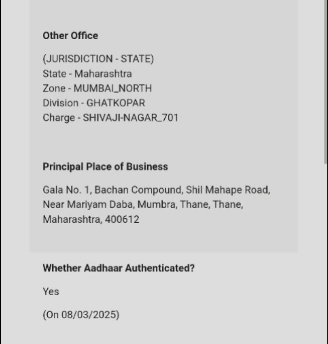 azarpathan95's tweet photo. @MumbaiPolice Call receive nahi karta hai na reply deta hai 
Uska current address hai..
Bachan compound shilphata.. https://t.co/YHEDnpryYk