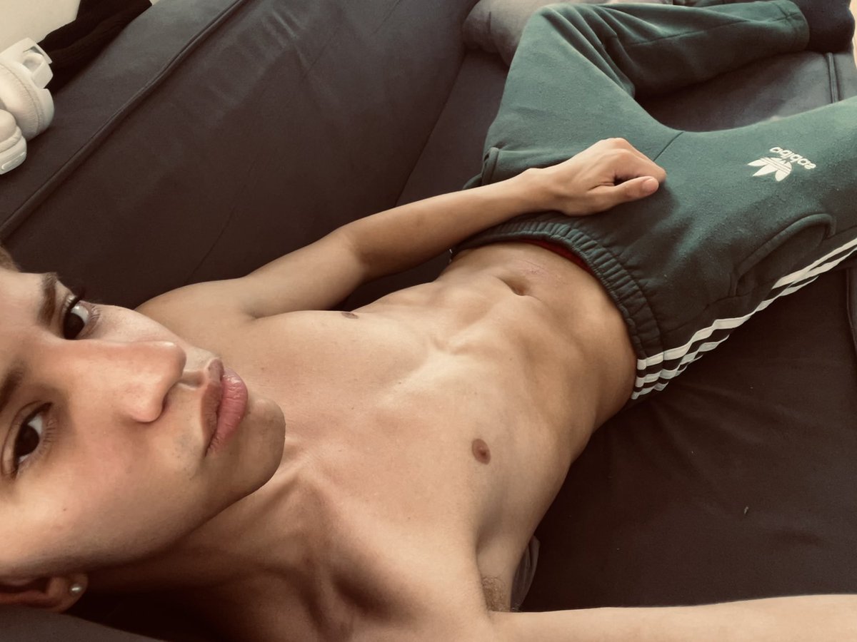 NickVox_'s tweet photo. Así… pero faltás vos para andar rozándonos ⚔️😝 pinta? https://t.co/Fi2PZ25sC7