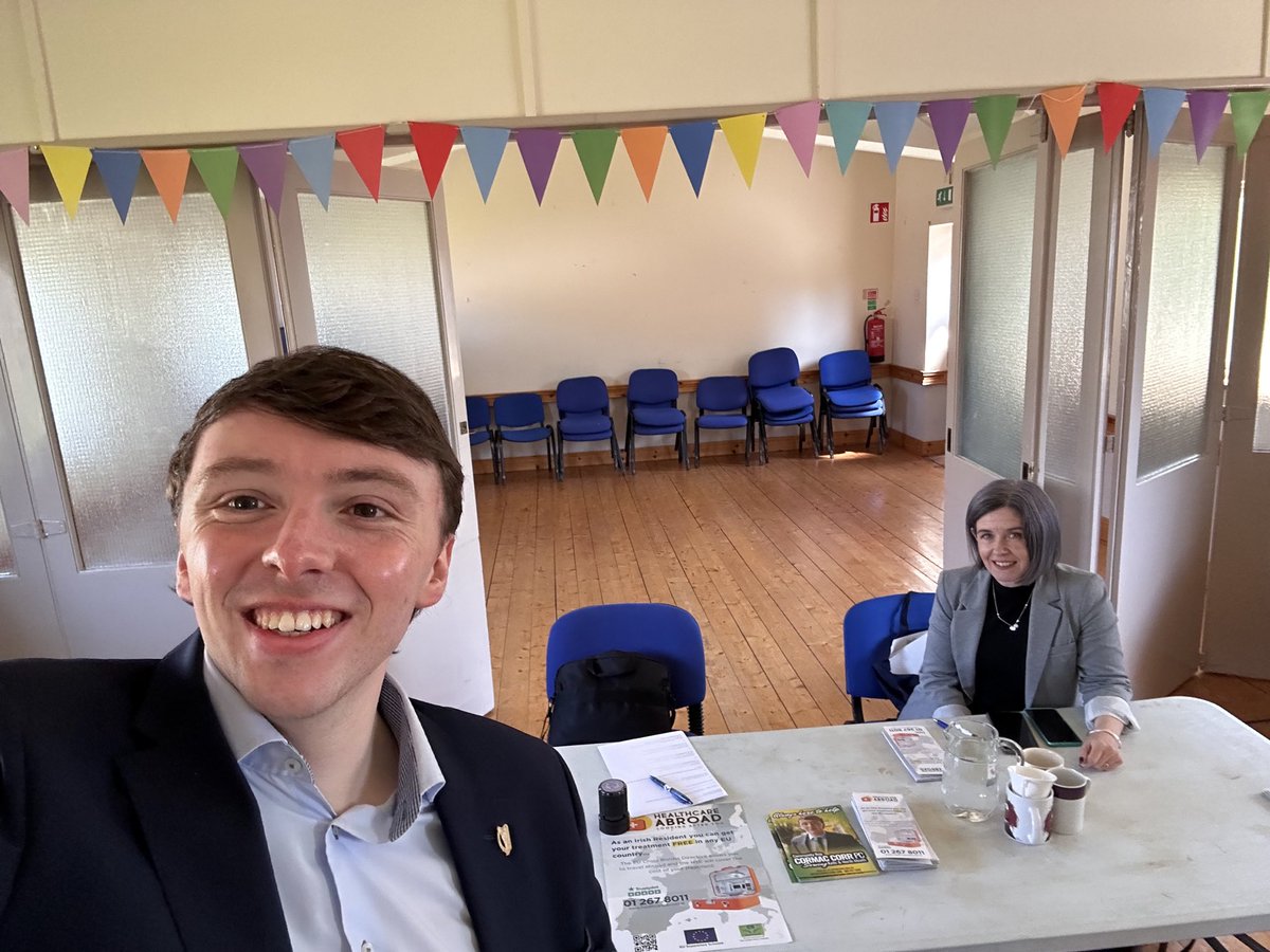 CorrCormac's tweet photo. Very successful advice clinic this morning in Kells! https://t.co/oJn7bZH2jE